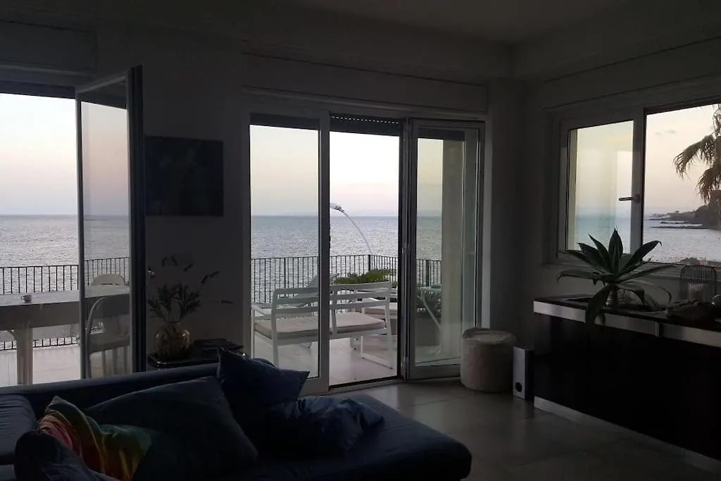Prua Sul Mare Apartment Aci Castello